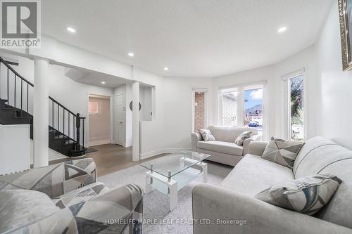 27 Beaverhall Road, Brampton, ON - Indoor Photo Showing Living Room