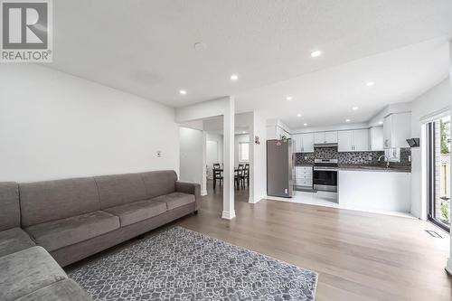 27 Beaverhall Road, Brampton, ON - Indoor Photo Showing Living Room