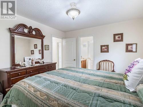 44 Trailhead Crescent, Brampton, ON - Indoor Photo Showing Bedroom