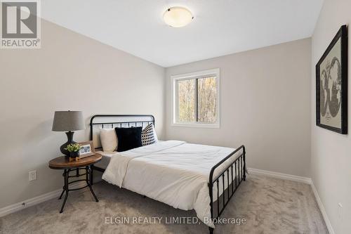 39 Dunning Way, St. Thomas, ON - Indoor Photo Showing Bedroom