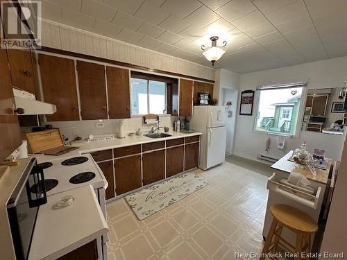 247 Chaleur, Charlo, NB - Indoor Photo Showing Kitchen