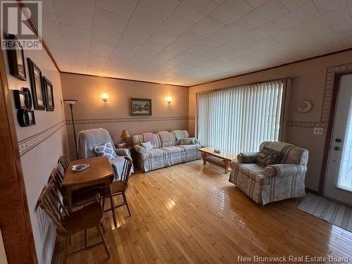 247 Chaleur, Charlo, NB - Indoor Photo Showing Living Room