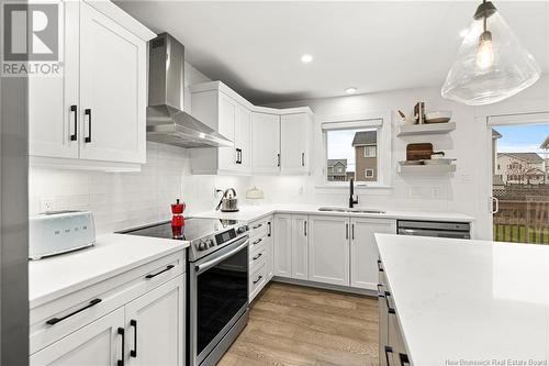 121 Oakfield, Riverview, NB - Indoor Photo Showing Kitchen With Upgraded Kitchen