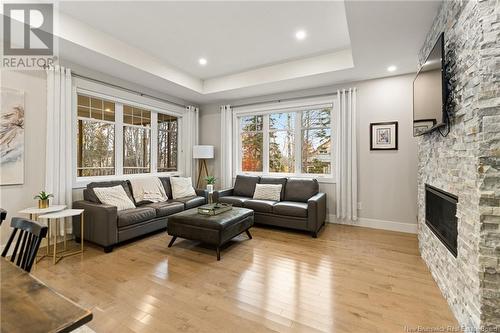 31 Pheasant Street, Grand-Barachois, NB - Indoor Photo Showing Living Room With Fireplace