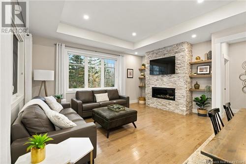 31 Pheasant Street, Grand-Barachois, NB - Indoor Photo Showing Living Room With Fireplace