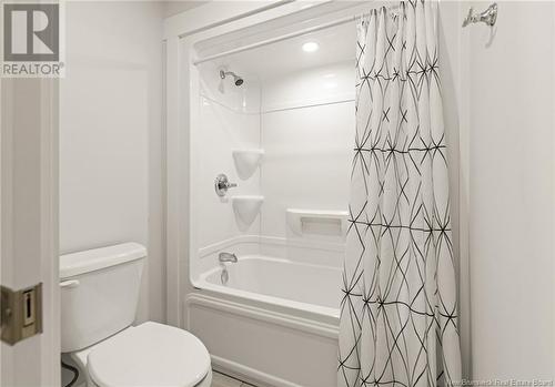 31 Pheasant Street, Grand-Barachois, NB - Indoor Photo Showing Bathroom