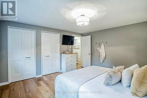 1825 Pattinson Crescent, Mississauga, ON - Indoor Photo Showing Bedroom