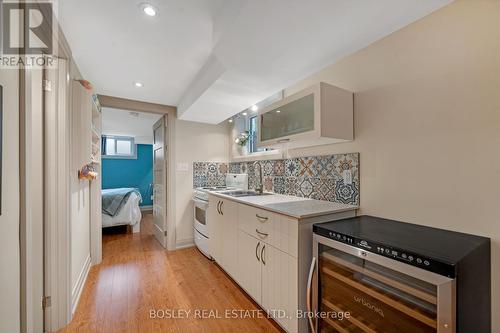 23 24Th Street, Toronto, ON - Indoor Photo Showing Kitchen