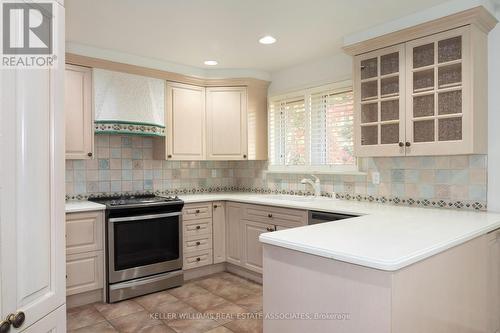 1460 Halyard Court, Mississauga, ON - Indoor Photo Showing Kitchen