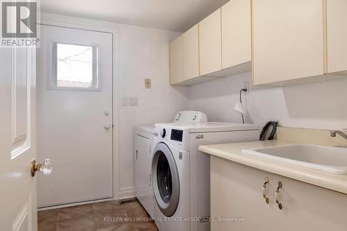 1460 Halyard Court, Mississauga, ON - Indoor Photo Showing Laundry Room