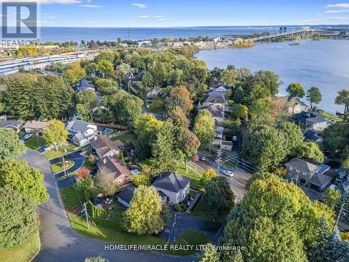 521 Oneida Drive, Burlington, ON - Outdoor With Body Of Water With View