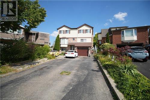 View of front of house featuring a garage - 30 Kristi Place, Kitchener, ON - Outdoor With Facade