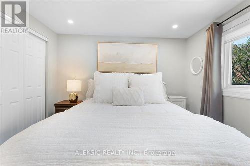 62 Greencedar Drive, Hamilton, ON - Indoor Photo Showing Bedroom