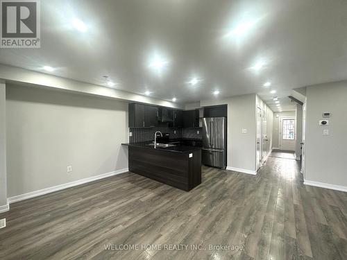 112 Golden Springs Drive, Brampton, ON - Indoor