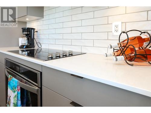 1471 St. Paul Street Unit# 2307, Kelowna, BC - Indoor Photo Showing Kitchen With Upgraded Kitchen