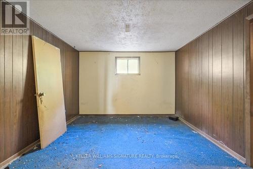 1215 Garthdale Court, Oakville, ON - Indoor Photo Showing Other Room