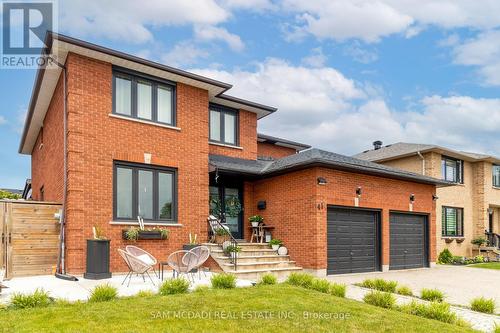 41 Regalview Drive, Hamilton, ON - Outdoor