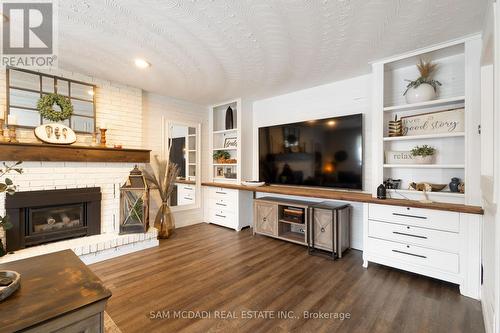 41 Regalview Drive, Hamilton, ON - Indoor Photo Showing Living Room With Fireplace