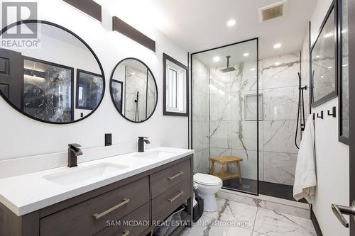 41 Regalview Drive, Hamilton, ON - Indoor Photo Showing Bathroom