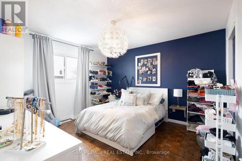 41 Regalview Drive, Hamilton, ON - Indoor Photo Showing Bedroom