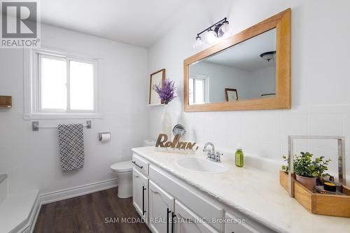 41 Regalview Drive, Hamilton, ON - Indoor Photo Showing Bathroom