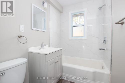 1544 Pillette Road, Windsor, ON - Indoor Photo Showing Bathroom