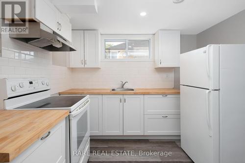 1544 Pillette Road, Windsor, ON - Indoor Photo Showing Kitchen