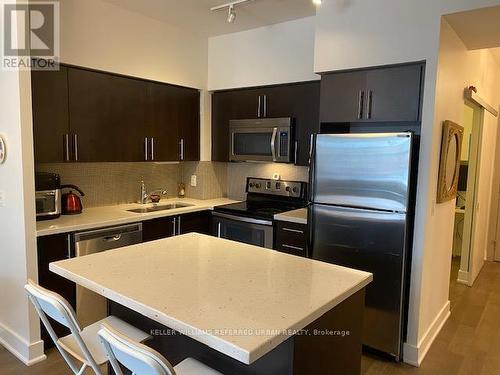 305 - 1638 Bloor Street W, Toronto, ON - Indoor Photo Showing Kitchen With Stainless Steel Kitchen With Upgraded Kitchen