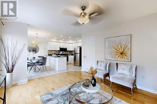 1534 Evans Terrace, Milton, ON - Indoor Photo Showing Living Room