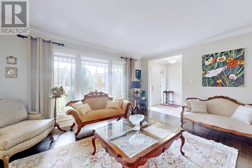 22 Helen Avenue, Vaughan, ON - Indoor Photo Showing Living Room