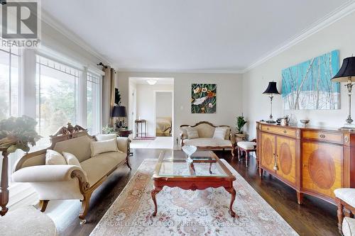 22 Helen Avenue, Vaughan, ON - Indoor Photo Showing Living Room