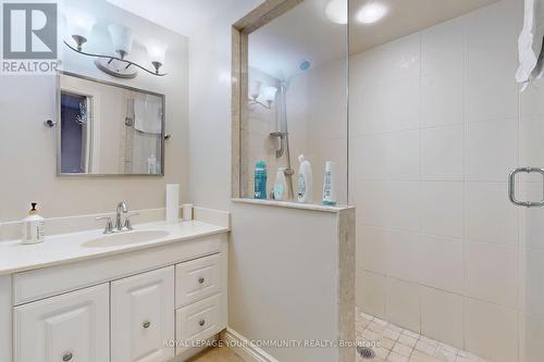 22 Helen Avenue, Vaughan, ON - Indoor Photo Showing Bathroom