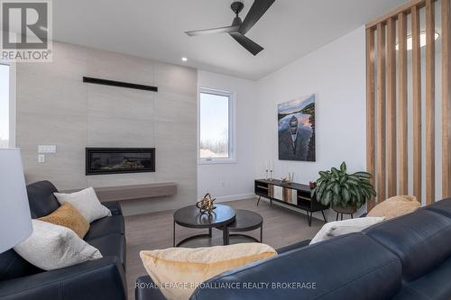 158 Summerside Drive, South Frontenac, ON - Indoor Photo Showing Living Room With Fireplace