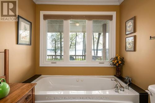 14 Sunset Lane, Greater Napanee, ON - Indoor Photo Showing Bathroom