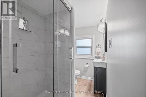 149 Charles Street, Kingston, ON - Indoor Photo Showing Bathroom