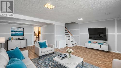 134 - 930 Oakview Avenue, Kingston, ON - Indoor Photo Showing Living Room