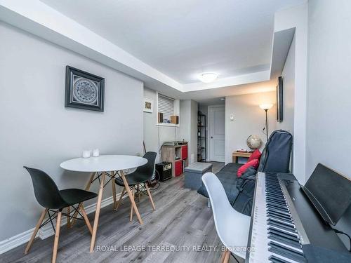 Bsmnt-641 Lansdowne Ave, Toronto, ON - Indoor Photo Showing Dining Room