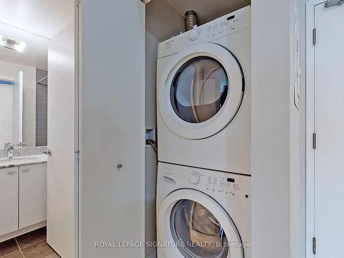 2902-150 East Liberty St, Toronto, ON - Indoor Photo Showing Laundry Room