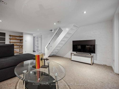 23 Geoffrey St, Toronto, ON - Indoor Photo Showing Living Room