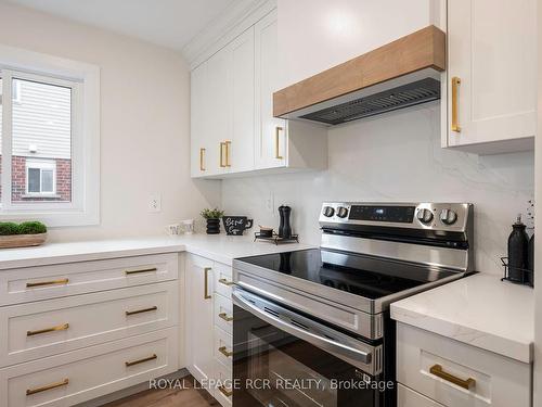 195 Sheffield St, Southgate, ON - Indoor Photo Showing Kitchen With Upgraded Kitchen