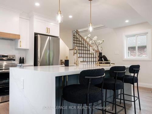 195 Sheffield St, Southgate, ON - Indoor Photo Showing Kitchen With Upgraded Kitchen