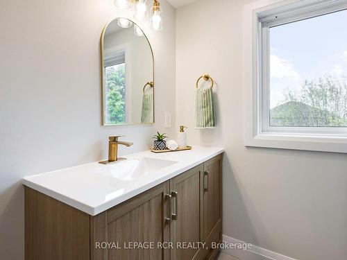 195 Sheffield St, Southgate, ON - Indoor Photo Showing Bathroom