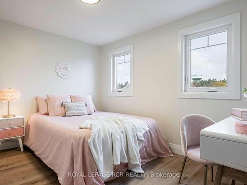 195 Sheffield St, Southgate, ON - Indoor Photo Showing Bedroom