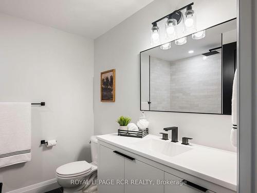 195 Sheffield St, Southgate, ON - Indoor Photo Showing Bathroom