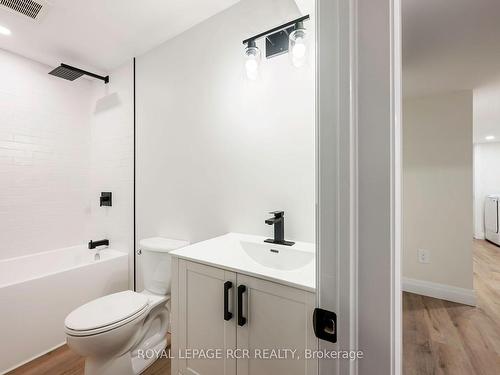 195 Sheffield St, Southgate, ON - Indoor Photo Showing Bathroom