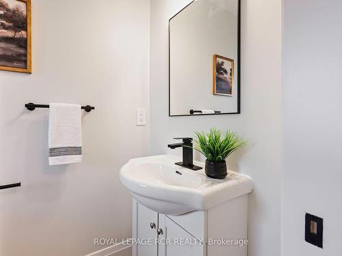 195 Sheffield St, Southgate, ON - Indoor Photo Showing Bathroom