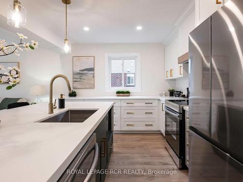 195 Sheffield St, Southgate, ON - Indoor Photo Showing Kitchen With Upgraded Kitchen