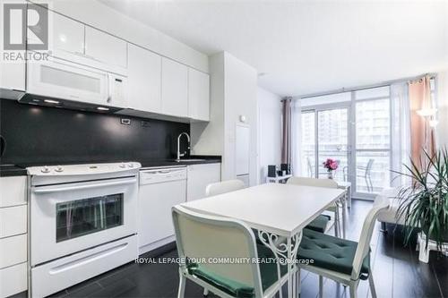 902 - 10 Capreol Court, Toronto, ON - Indoor Photo Showing Kitchen