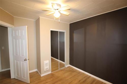 523 Larose Avenue, The Pas, MB - Indoor Photo Showing Other Room