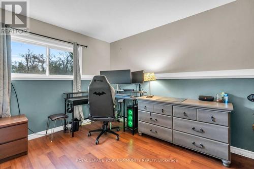 36 York Street, Georgina, ON - Indoor Photo Showing Bedroom